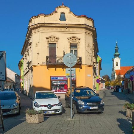 Apartman Anna Komárno Buitenkant foto