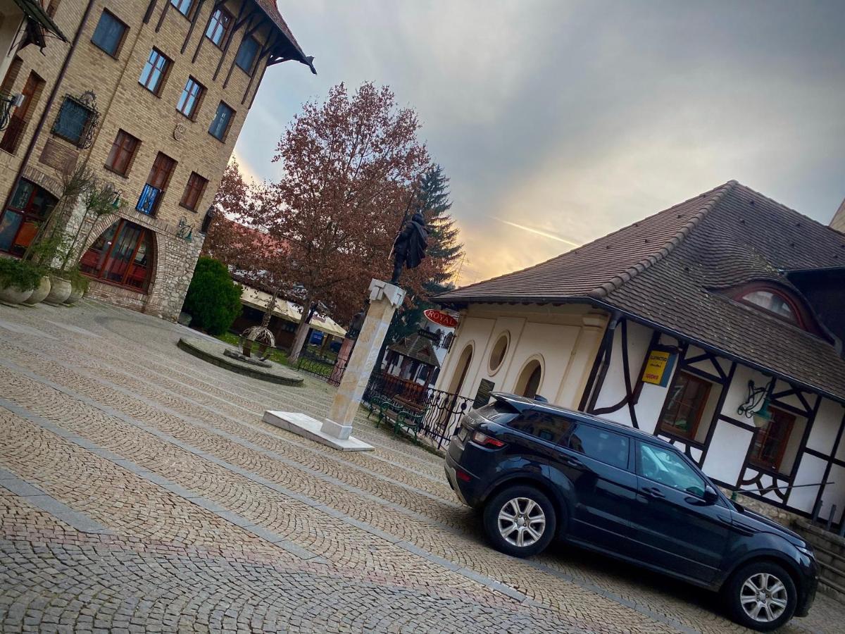 Apartman Anna Komárno Buitenkant foto